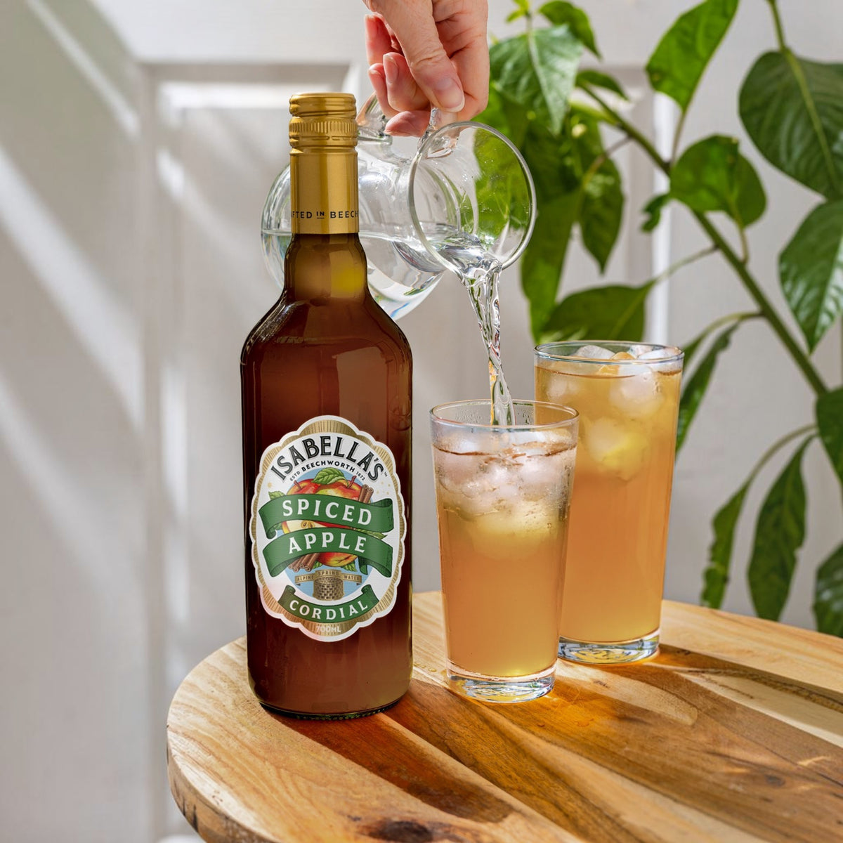 Isabella's - Spiced Apple Cordial 700ml